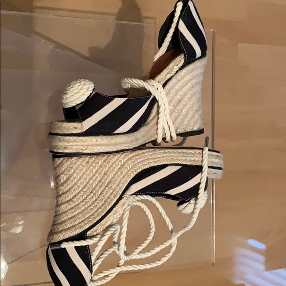 New Kate Spade Lace Up Espadrilles - Picture 2 of 7